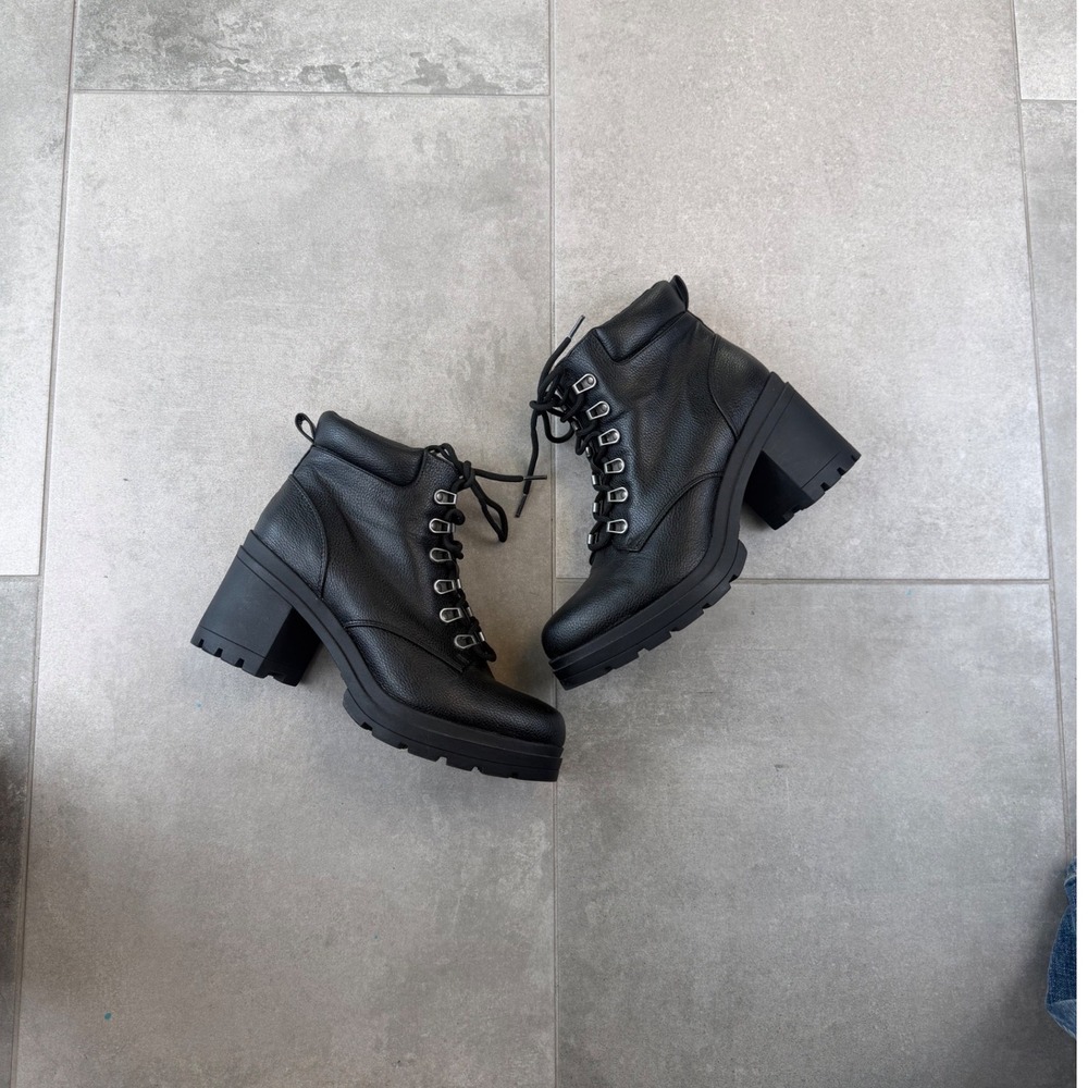 No Boundaries Vintage Black Leather Chunky Lug Sole Boots Womens 9 Wide Y2K 90s